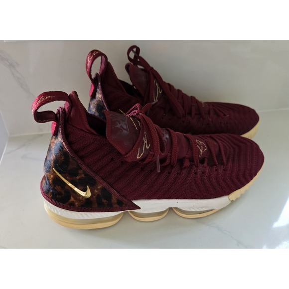Nike LeBron 16 King James Team Red Animal Print AO2588-601 Men's Size 13 - Picture 2 of 7